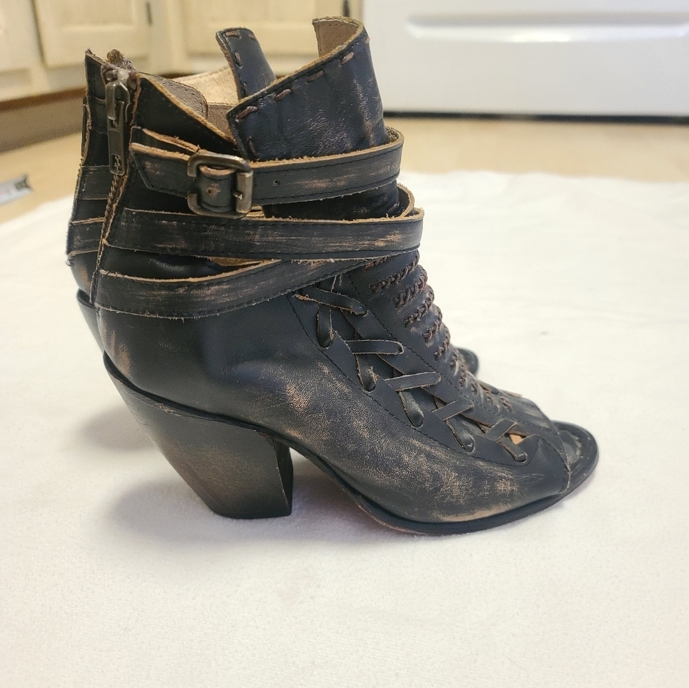 Freebird by steven bootie boots size 8 - Picture 11 of 12
